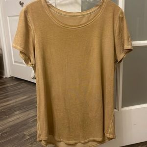 Lululemon shortsleeved top
